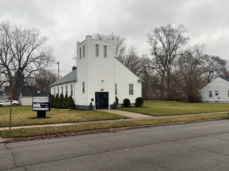 More Photos Of 18923 McCormick St, Detroit Religious Facility For Sale