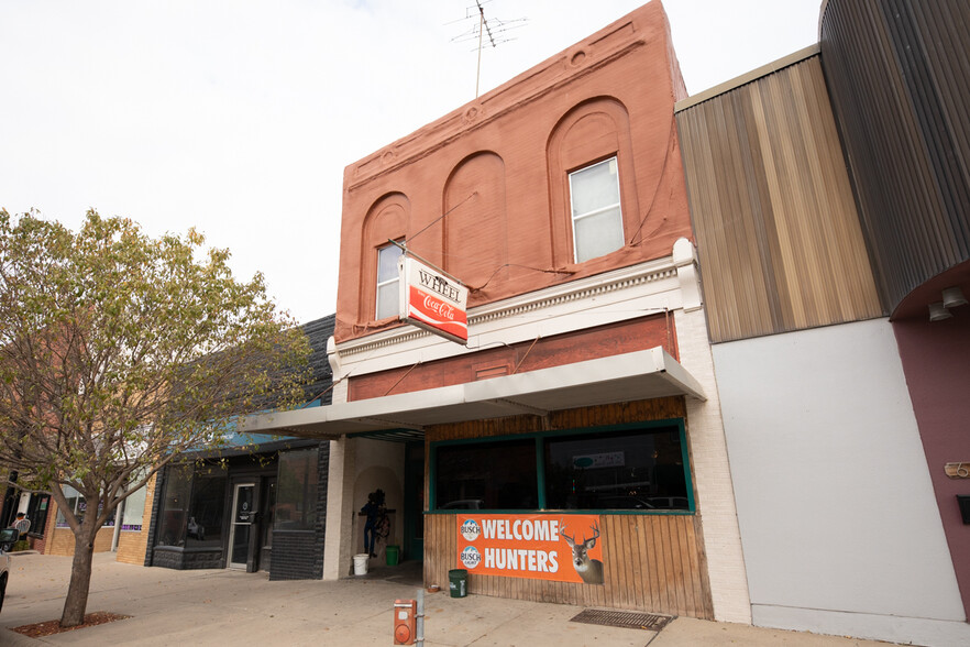 Primary Photo Of 612 Central Ave, Nebraska City Bar For Sale