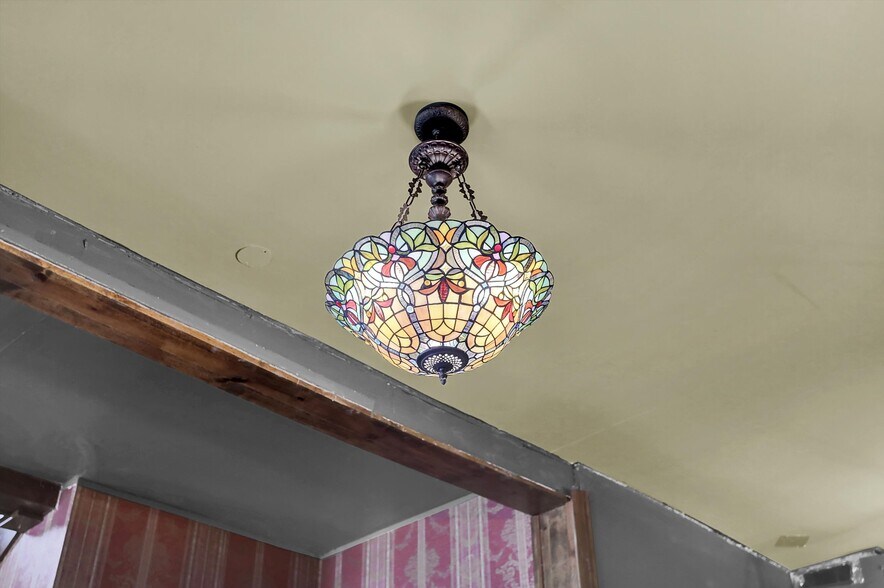 More Photos Of 111 S Walnut St, Edinburgh Theater Concert Hall For Sale