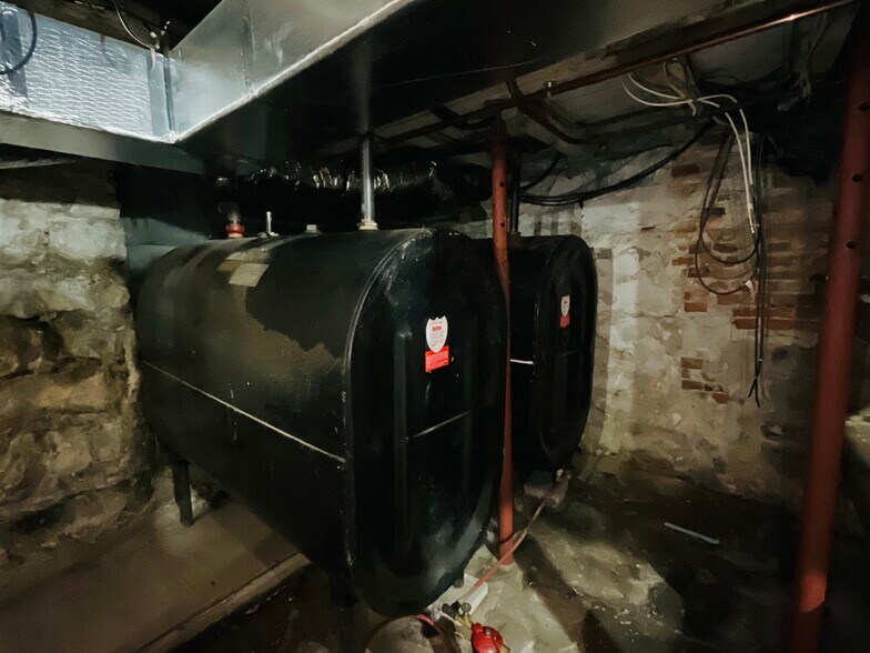 More Photos Of 168 Main St, Great Barrington Office For Sale