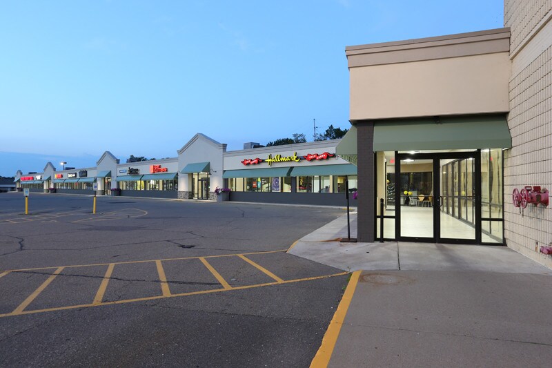 More Photos Of 1029-1101 E Grand Ave, Rothschild Department Store For Lease