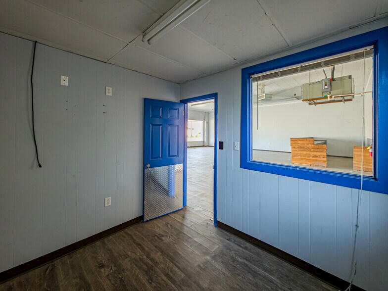 More Photos Of 104 3rd St E, Tifton Freestanding For Lease