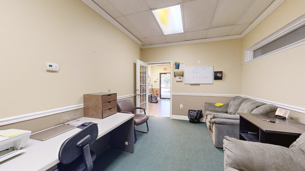 More Photos Of 461 Forrest Ave, Cocoa Warehouse For Lease