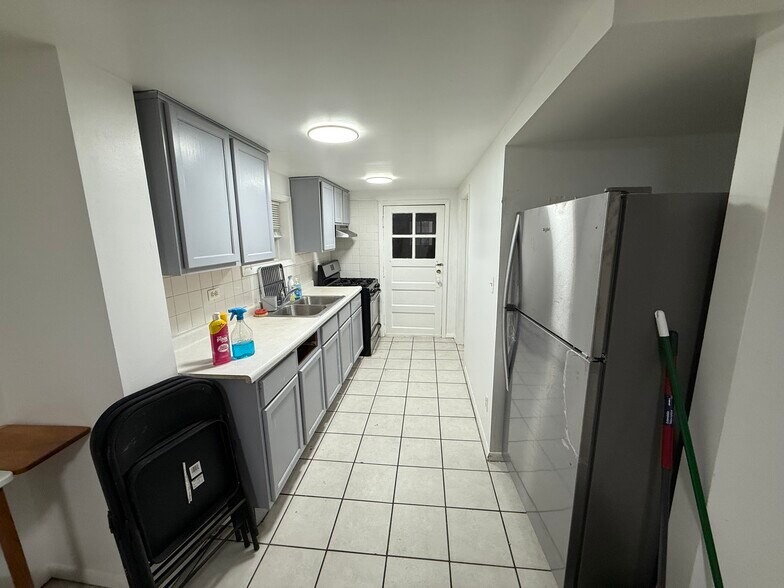 More Photos Of 3100 N LeClaire Ave, Chicago Apartments For Sale