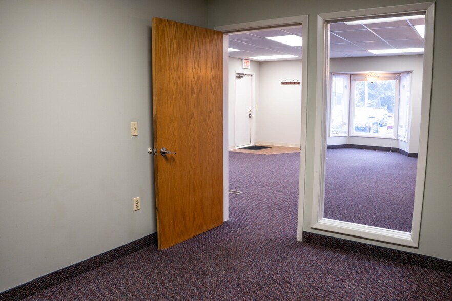 More Photos Of 59 D Monroe Ave, Pittsford Medical For Lease
