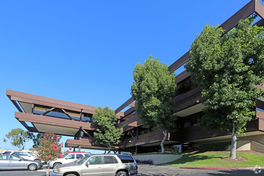 More Photos Of 445 Marine View Ave, Del Mar Office For Lease