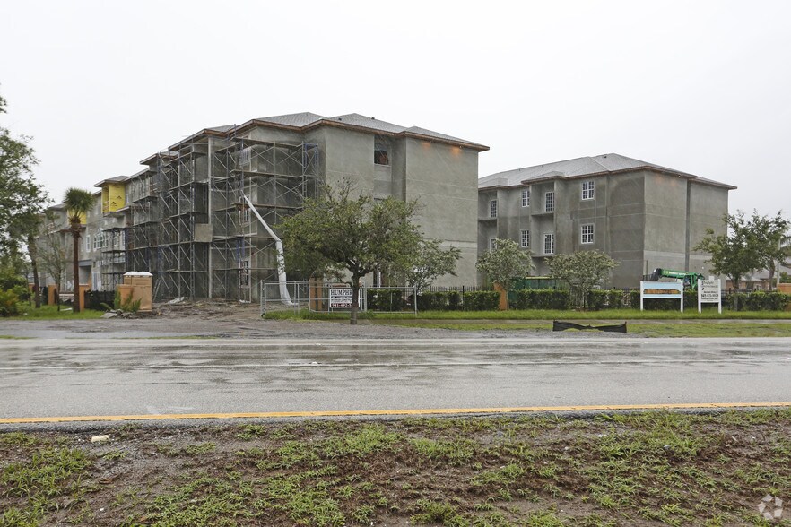 More Photos Of High-CAP Retirement Home, Venice Congregate Senior Housing For Sale