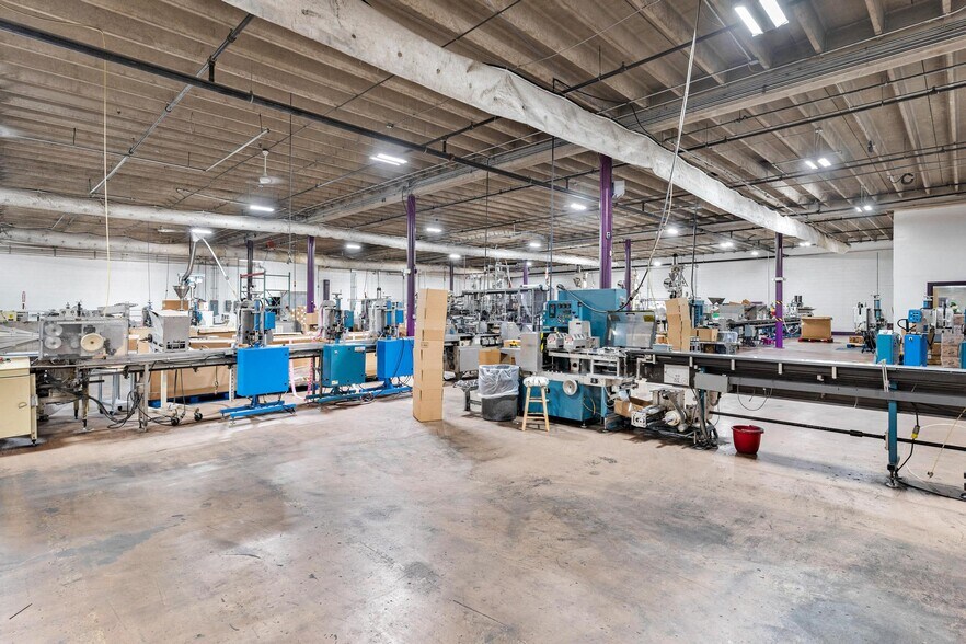 More Photos Of 1103 Thomas Ave, Leesburg Warehouse For Lease