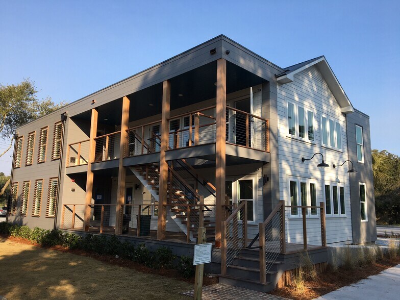 Primary Photo Of 1100 Palm Blvd, Isle Of Palms Office For Lease