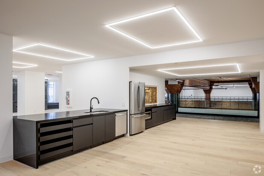 More Photos Of 821 17th St, Denver Office For Sale