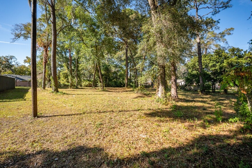 More Photos Of 1810 Ribaut Rd, Port Royal Convenience Store For Sale