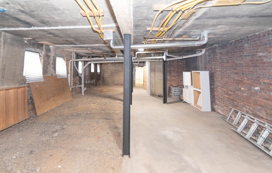 More Photos Of 2445 Lakeview Ave, Baltimore Apartments For Sale