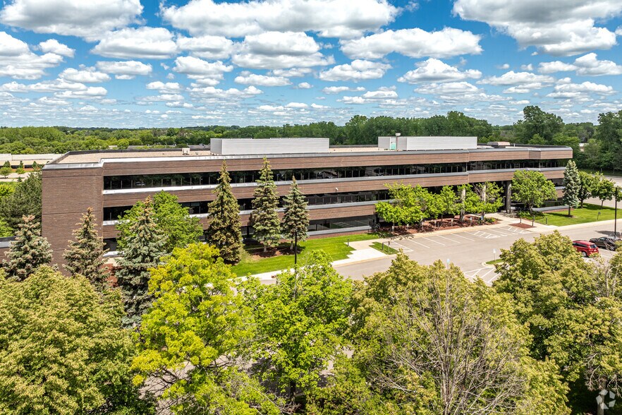 More Photos Of 1250 Northland Dr, Saint Paul Unknown For Lease