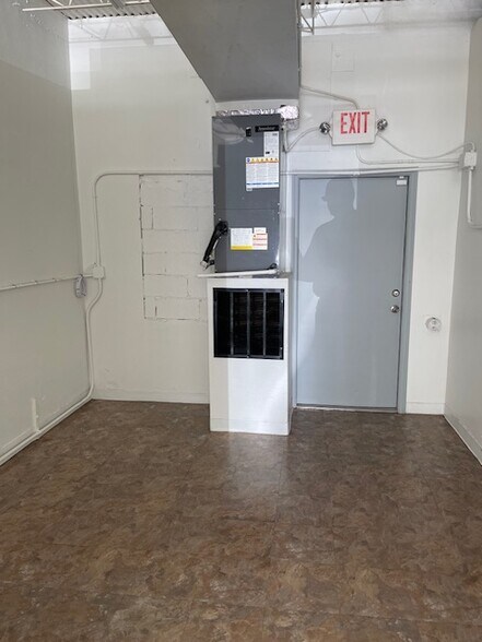 More Photos Of 1435 NE 4th Ave, Fort Lauderdale Storefront Retail Office For Lease