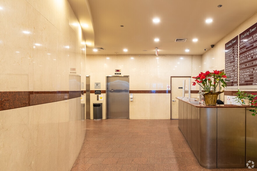 More Photos Of 136-18 39th Ave, Flushing Office For Lease