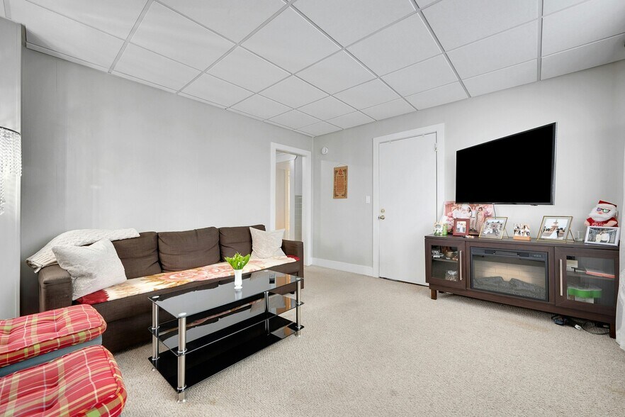 More Photos Of , Stamford Multifamily For Sale