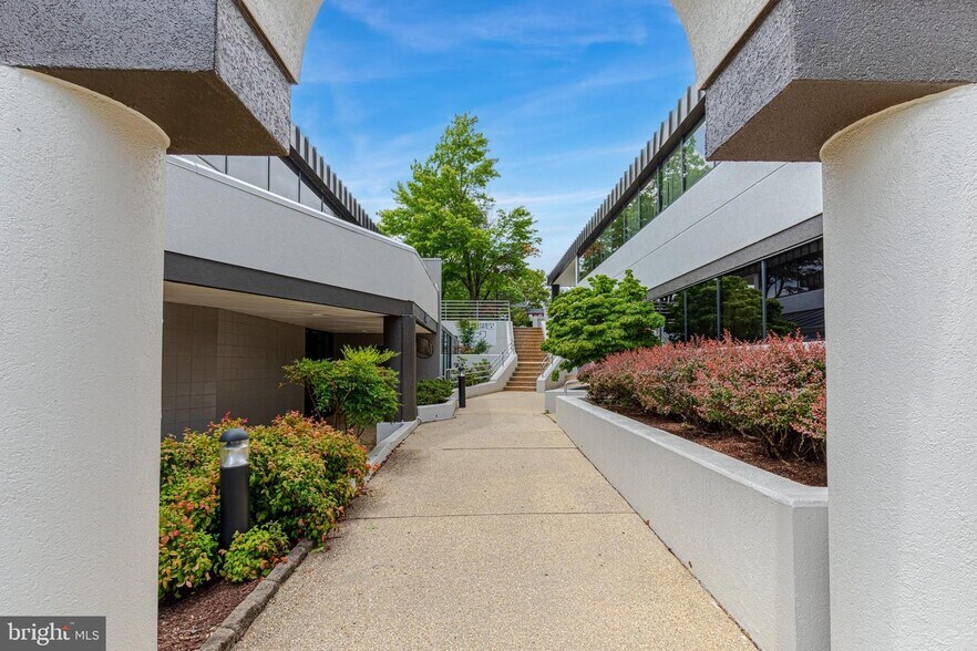 More Photos Of 13934 Baltimore Ave, Laurel Medical For Sale