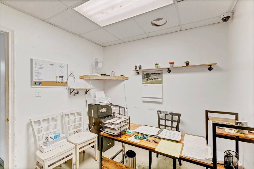 More Photos Of 2579 Douglas Ave, Brewton Restaurant For Sale