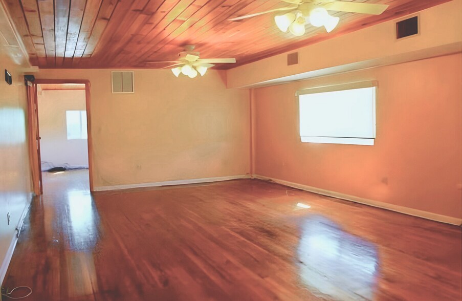 More Photos Of 420 6th St, West Palm Beach Flex For Lease