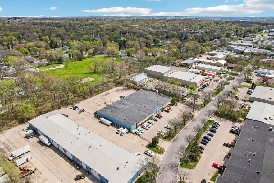 More Photos Of 4450-4462 Robertson Rd, Madison Light Distribution For Sale