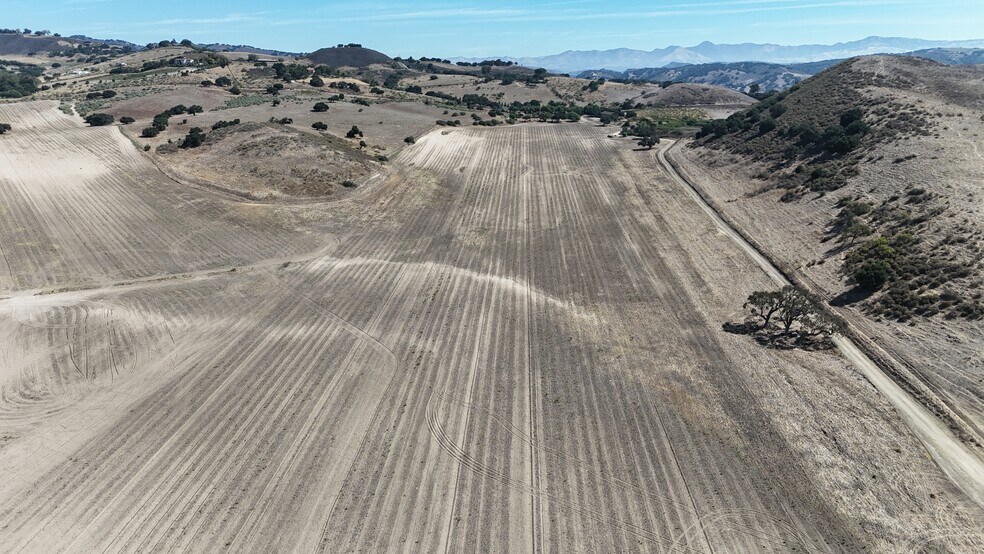 More Photos Of 949-1087 Jonata Rd park, Buellton Land For Lease