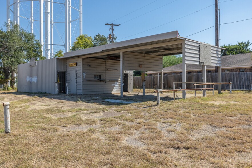More Photos Of 3703 S College Ave, Bryan Storefront Retail Office For Sale