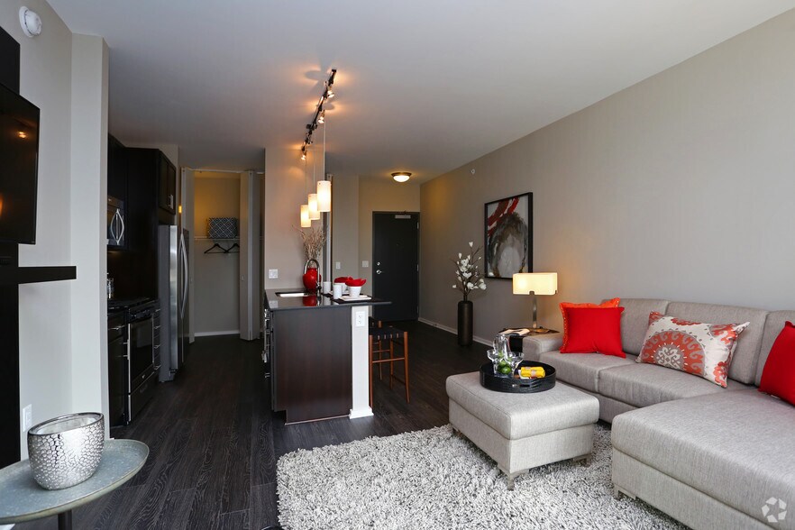 More Photos Of 123 N Desplaines St, Chicago Apartments For Lease