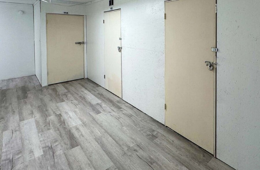 More Photos Of 1785 Ocean Blvd NW, Coos Bay Self Storage For Sale