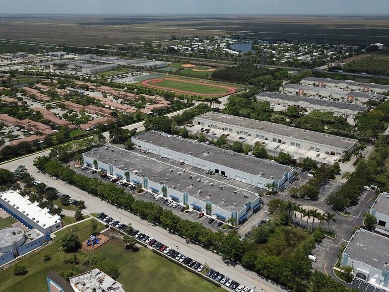 More Photos Of 20841 Johnson St, Pembroke Pines Warehouse For Lease