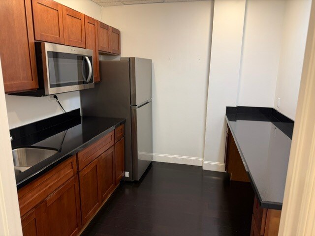 More Photos Of 4627 Ponce de Leon Blvd, Coral Gables Office For Lease