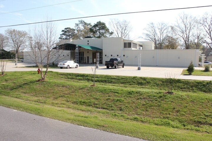 More Photos Of 100 S Greentree Ln, Foley Medical For Sale
