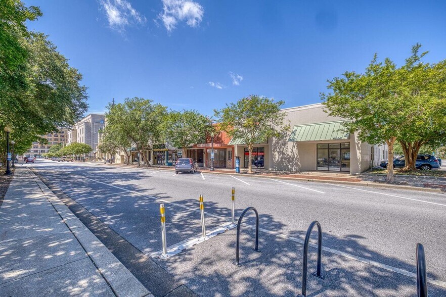 More Photos Of 119 N Palafox St, Pensacola Office For Lease