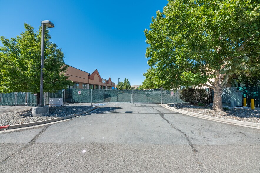 More Photos Of , Reno General Retail For Sale