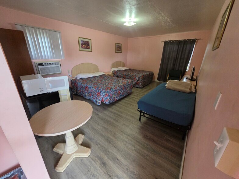 More Photos Of 5272 US Highway 27 S, Sebring Hotel For Sale