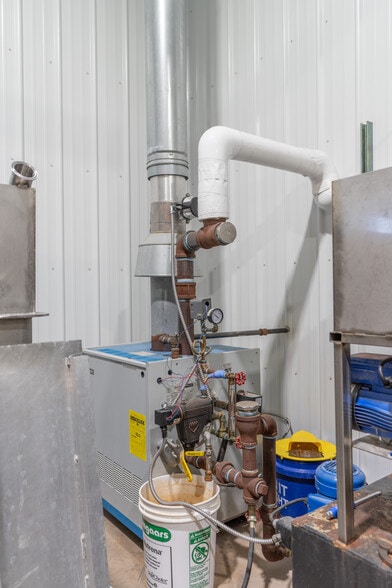 More Photos Of 43937 Highway 36, Monroe City General Retail For Sale