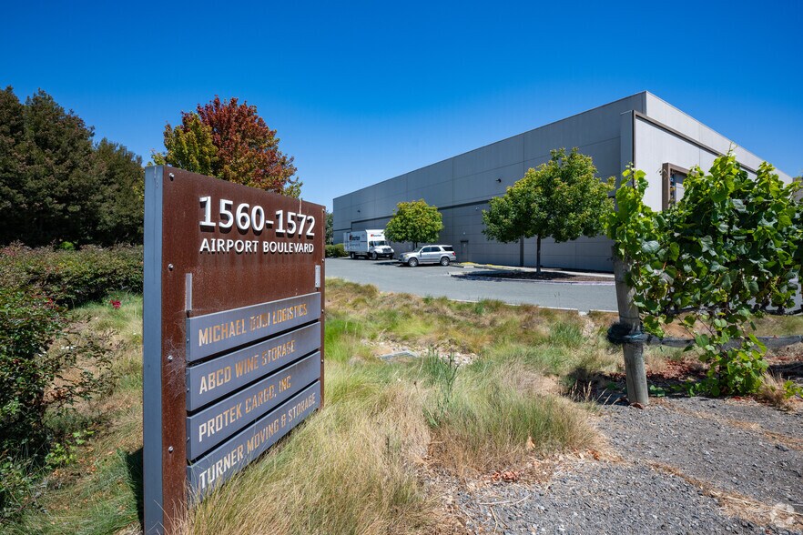 More Photos Of 1560-1572 Airport Blvd, Napa Warehouse For Lease