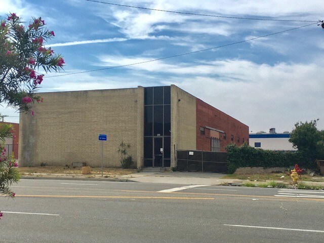 Primary Photo Of 422 W Rosecrans Ave, Gardena Warehouse For Sale