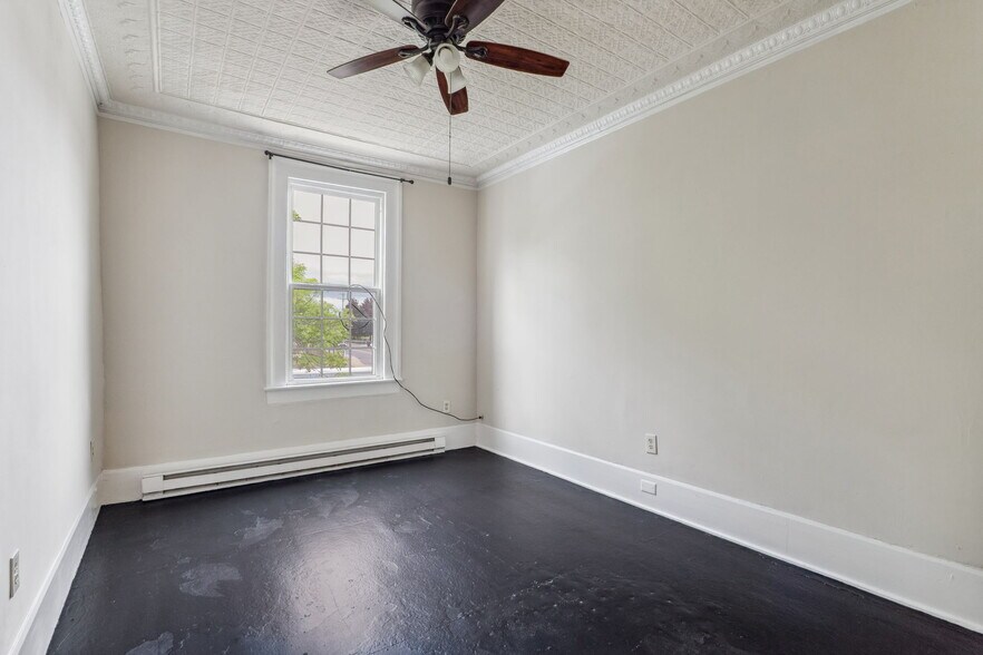 More Photos Of 462-470 2nd Ave, Troy Storefront Retail Residential For Sale