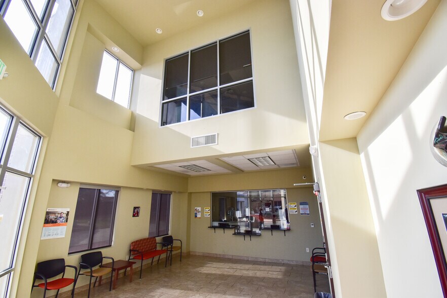 More Photos Of 1434 22nd Ave, Tuscaloosa Office For Sale