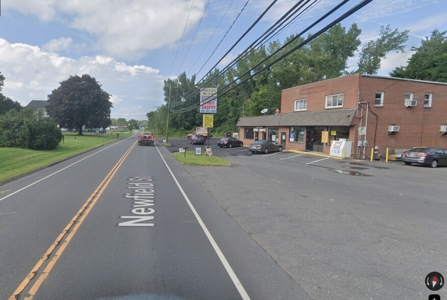 More Photos Of 970 Newfield St, Middletown Storefront For Lease