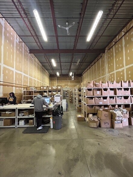 More Photos Of 6251 Graybar Rd, Richmond Warehouse For Lease