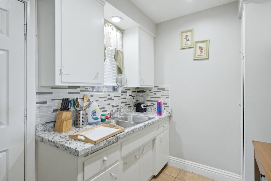 More Photos Of 2515 Mountain View Rd, El Monte Apartments For Sale