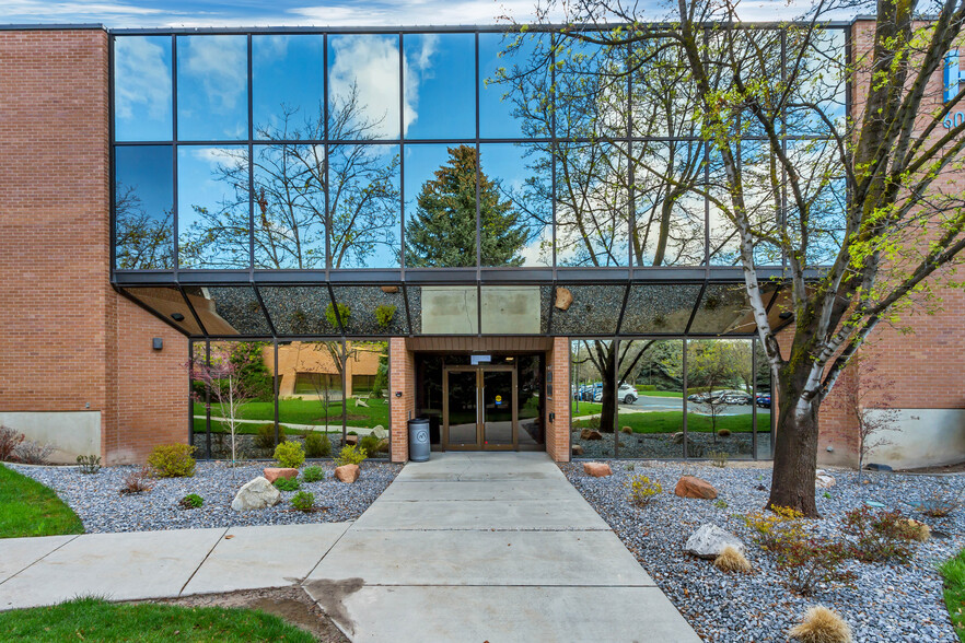 Primary Photo Of 500-560 E Timpanogos Cir, Orem Office For Lease