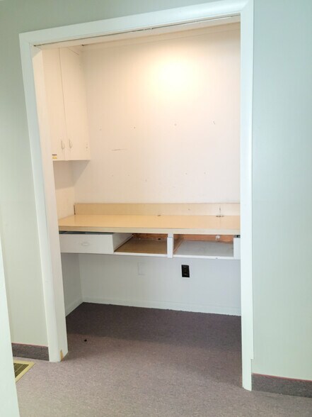 More Photos Of 37 Pierrepont Ave, Potsdam Medical For Sale