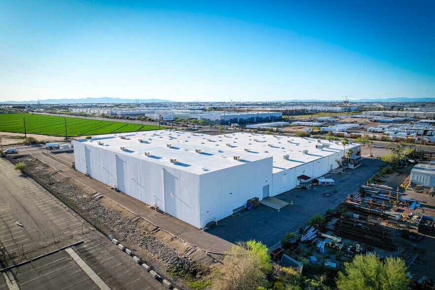 More Photos Of 4215 W Lower Buckeye Rd, Phoenix Warehouse For Lease