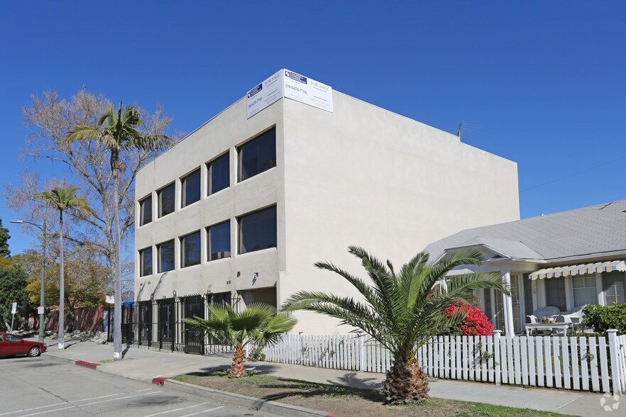 More Photos Of 726 Cole Ave, Los Angeles Office For Sale