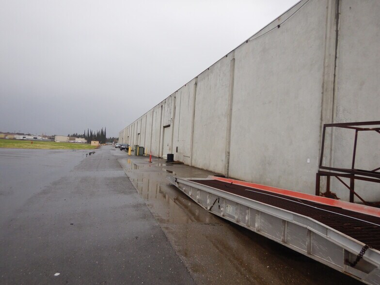 More Photos Of 2777 N Highway 59, Merced Warehouse For Sale