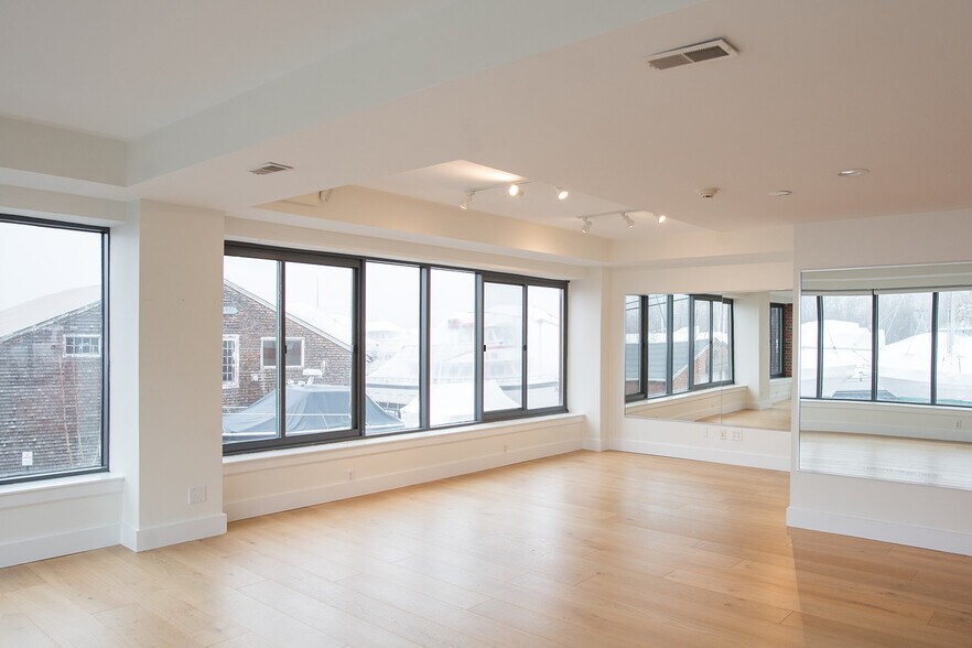 More Photos Of 58 Merrimac St, Newburyport Office Residential For Lease
