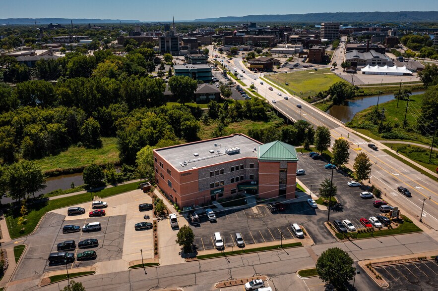 More Photos Of 2 Copeland Ave, La Crosse Office For Sale