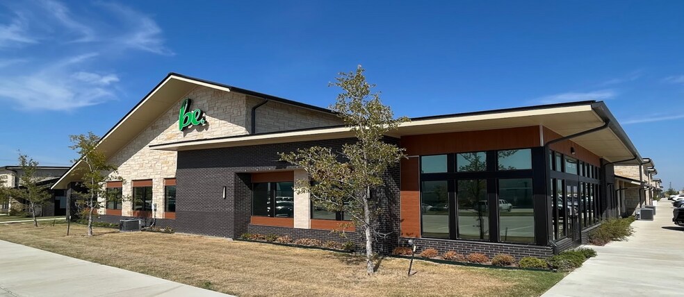 Primary Photo Of 13052 Dallas Pky, Frisco Medical For Sale